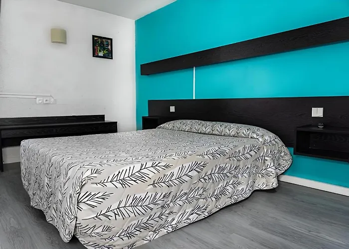 Hotel les Tourrades Cannes